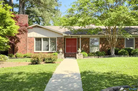 2804 Peabody Cir, Decatur, AL 35603