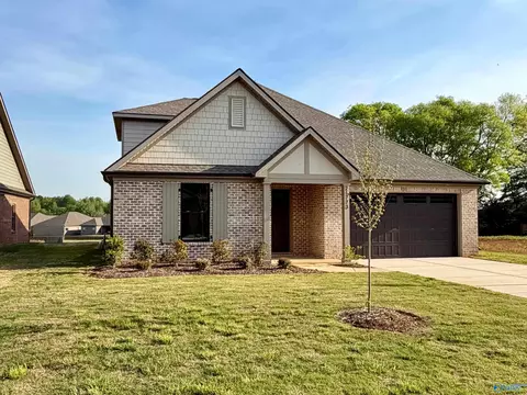 21773 Hemlock Dr, Athens, AL 35613