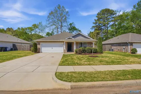 103 Westerbrook Dr, Toney, AL 35773