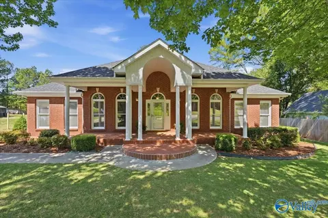 133 Antebellum Dr, Meridianville, AL 35759
