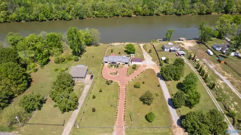 237 Longview Dr, Gadsden, AL 35901