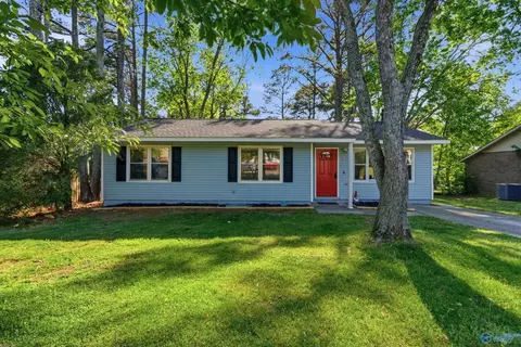 13904 SW Wyandotte Dr, Huntsville, AL 35803
