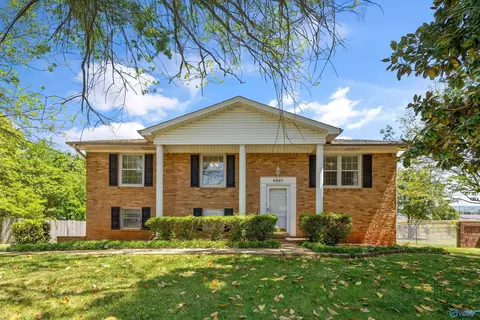 9027 Craigmont Rd, Huntsville, AL 35802