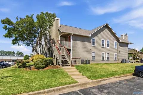 269 Waters Edge Ln UNIT 4, Madison, AL 35758