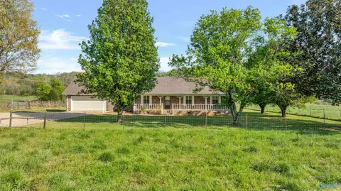 4209 Greenhill Blvd, Fort Payne, AL 35967