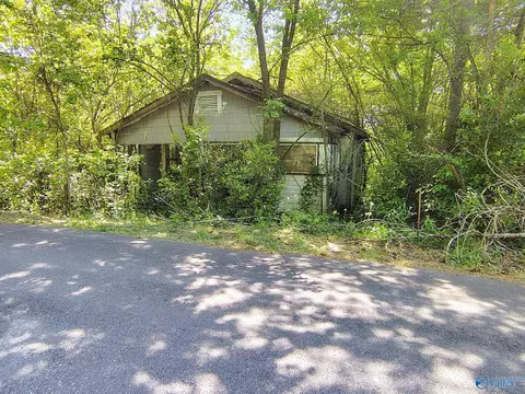 3722 Mcclellan St, Brighton, AL 35020