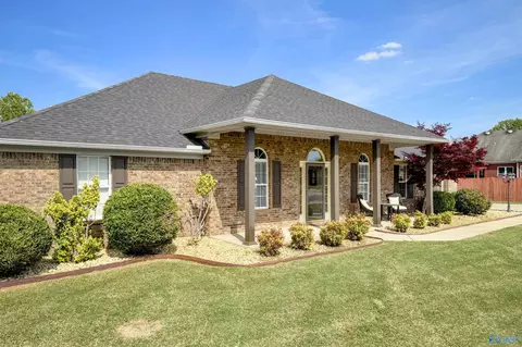 34 Hidden Creek Dr, Trinity, AL 35673