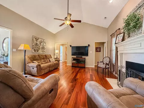 34 Hidden Creek Dr, Trinity, AL 35673 photo 3