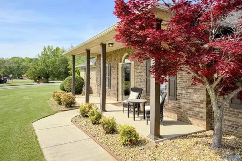 34 Hidden Creek Dr, Trinity, AL 35673 photo 2