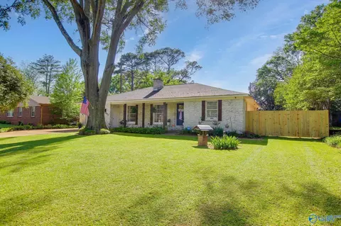807 13th Ave, Decatur, AL 35601