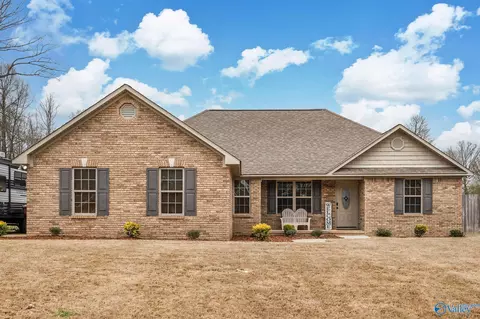 10449 Monks Dr, Athens, AL 35611