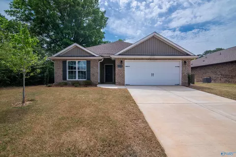 3155 Chestnut Ct, Decatur, AL 35603