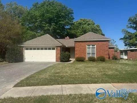 1805 Edgemere Ct, Huntsville, AL 35803