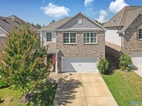 670 Johnnys Cv, Leeds, AL 35094