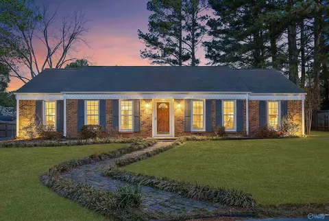 2511 Galahad Dr, Huntsville, AL 35803