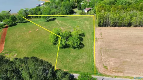 9 Adah Ave, Athens, AL 35611