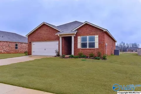 119 Pine Landing Dr, Harvest, AL 35749