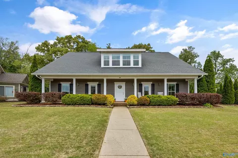 6449 Lincoln Park Pl, Huntsville, AL 35806