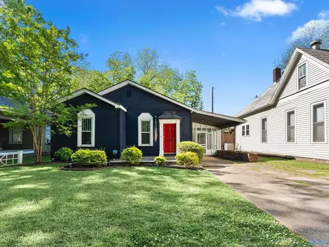 607 Prospect Dr, Decatur, AL 35601