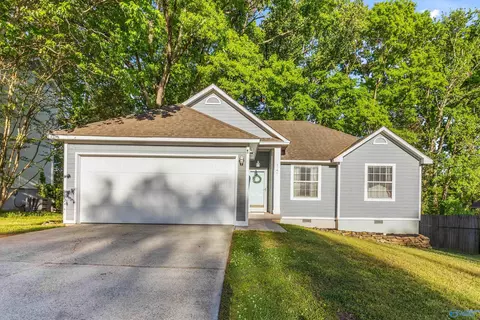 147 Rebecca Pines Dr, Madison, AL 35758
