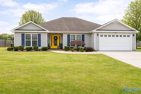 190 Scogin Dr, Tuscumbia, AL 35674