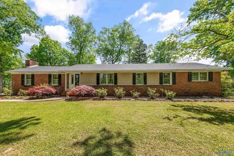56 York Dr, Rogersville, AL 35652