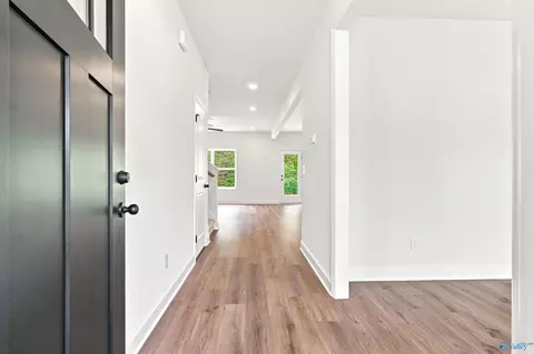 Entry Way - 2023 Raspberry Ln, Cullman, AL 35055 photo 3 of 4