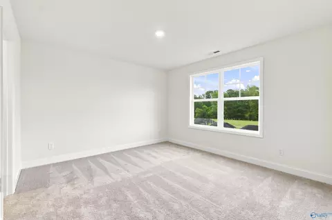 Bedroom - 2023 Raspberry Ln, Cullman, AL 35055 photo 5 of 5