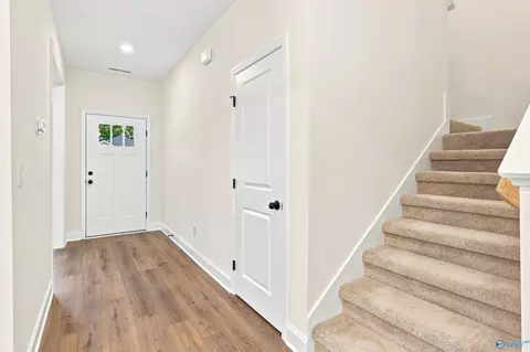 Entry Way - 2023 Raspberry Ln, Cullman, AL 35055 photo 4 of 4