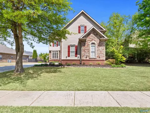 105 Starchase Ln, Madison, AL 35758