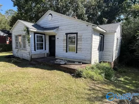 2806 Moton Cir, Tuskegee Institute, AL 36088
