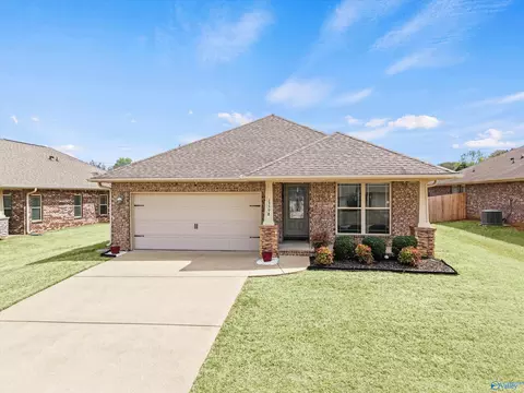 15598 Coach House Ct, Harvest, AL 35749