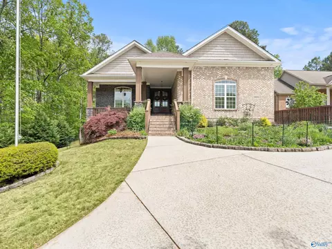 13033 S Shawdee Rd, Huntsville, AL 35803