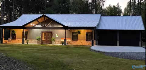 479 Bear Creek Trl, Union Grove, AL 35175