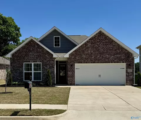 9107 Monteagle Blvd, Owens Cross Roads, AL 35763