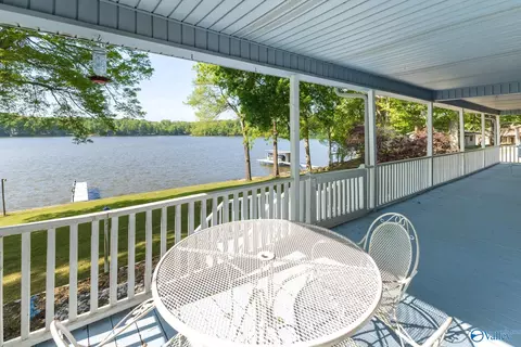 17900 Lakeside Estates Rd, Athens, AL 35614