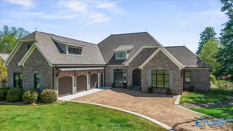 174 Browns Creek Rd, Guntersville, AL 35976