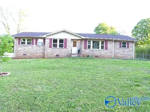 511 Harolds Dr, Huntsville, AL 35806