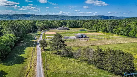 1210 Albert Mann Rd, New Hope, AL 35760