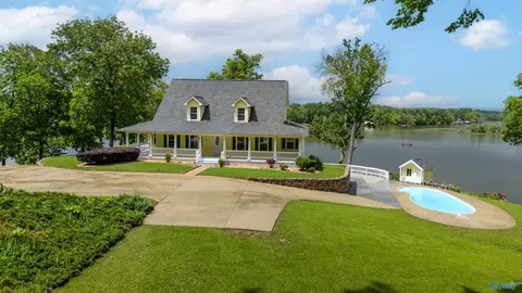 Exterior - 1204 Sibert Dr, Glencoe, AL 35905 photo 2 of 10