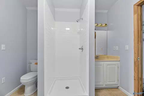 Bath - 1204 Sibert Dr, Glencoe, AL 35905 photo 6 of 6