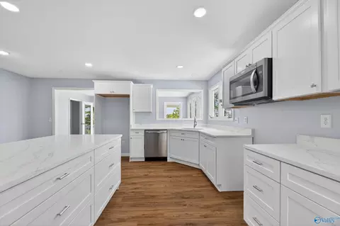 Kitchen - 1204 Sibert Dr, Glencoe, AL 35905 photo 3 of 3