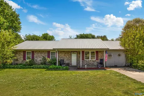 404 Potomac Dr, Boaz, AL 35957