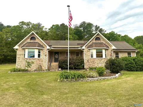 1029 Mat Morrow Dr, Arab, AL 35016