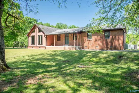 24187 Mooresville Rd, Athens, AL 35613