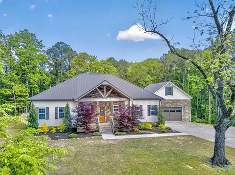 619 Mini Farm Rd, Grant, AL 35747