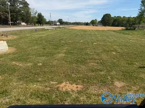 103 Burress Rd, Owens Cross Roads, AL 35763