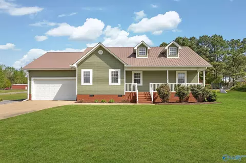 108 Ledbetter Ln, Geraldine, AL 35974