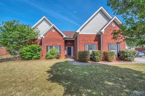 117 Genesis Dr, Huntsville, AL 35811