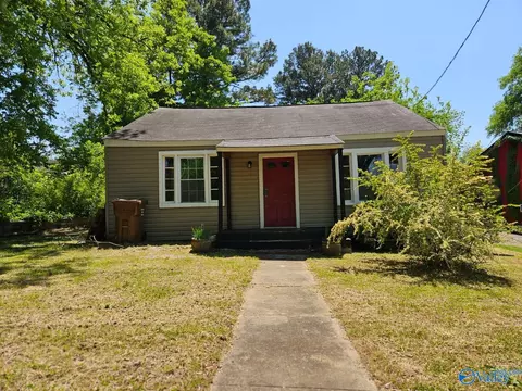 540 College St, Moulton, AL 35650
